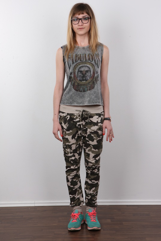 2. Download full pics of Evzenie (22) from czechcasting.com