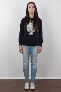 2. Download full pics of Barbora (19) from czechcasting.com