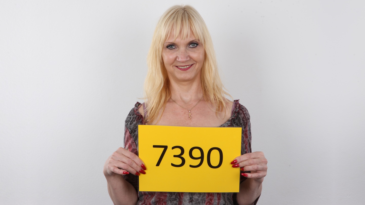 Helena (52)