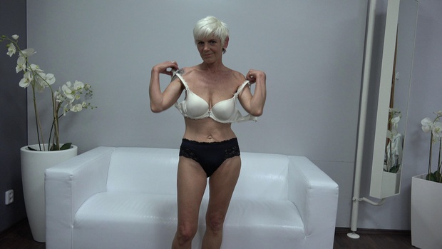 2. Download full pics of Ivana (57) from czechcasting.com