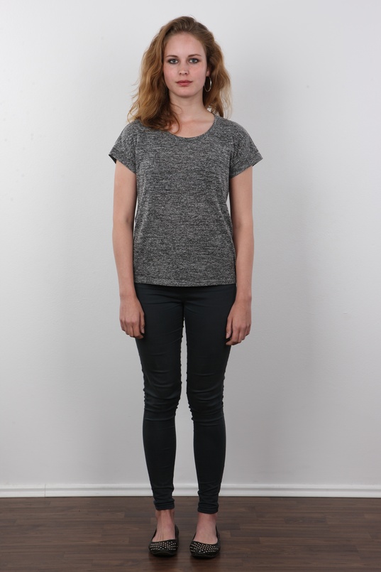 2. Download full pics of Kristyna (19) from czechcasting.com