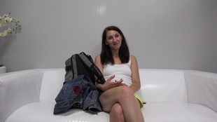 1. Download full pics of Veronika (23) from czechcasting.com