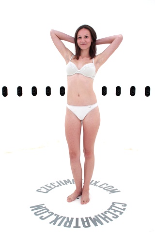 Czech Casting: Kristyna (18) 360°