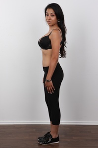 5. Download full pics of Iveta (20) from czechcasting.com