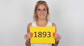Sandra (27)