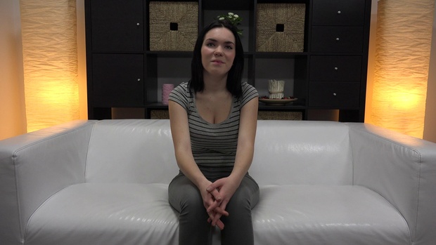 1. Download full pics of Petra (18) from czechcasting.com