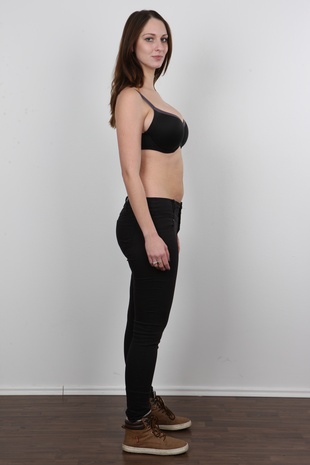 5. Download full pics of model CZECH CASTING - TEREZA (4843) from czechcasting.com