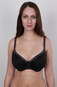 6. Download full pics of Tereza (24) from czechcasting.com