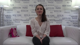 1. Download full pics of Eliska (22) from czechcasting.com