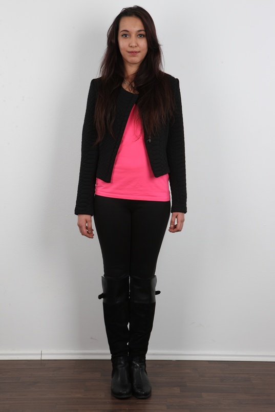 2. Download full pics of Veronika (18) from czechcasting.com