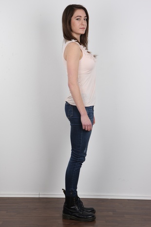 3. Download full pics of model CZECH CASTING - NIKOL (5523) from czechcasting.com
