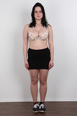 4. Download full pics of model CZECH CASTING - BARBORA (2861) from czechcasting.com