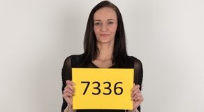 Michaela (28)