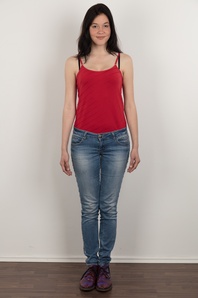 2. Download full pics of Nikol (18) from czechcasting.com