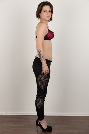 6. Download full pics of model CZECH CASTING - MICHAELA (7085) from czechcasting.com