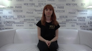 1. Download full pics of Niky (18) from czechcasting.com