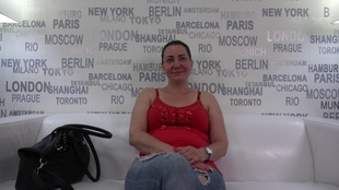 1. Download full pics of Zuzana (35) from czechcasting.com