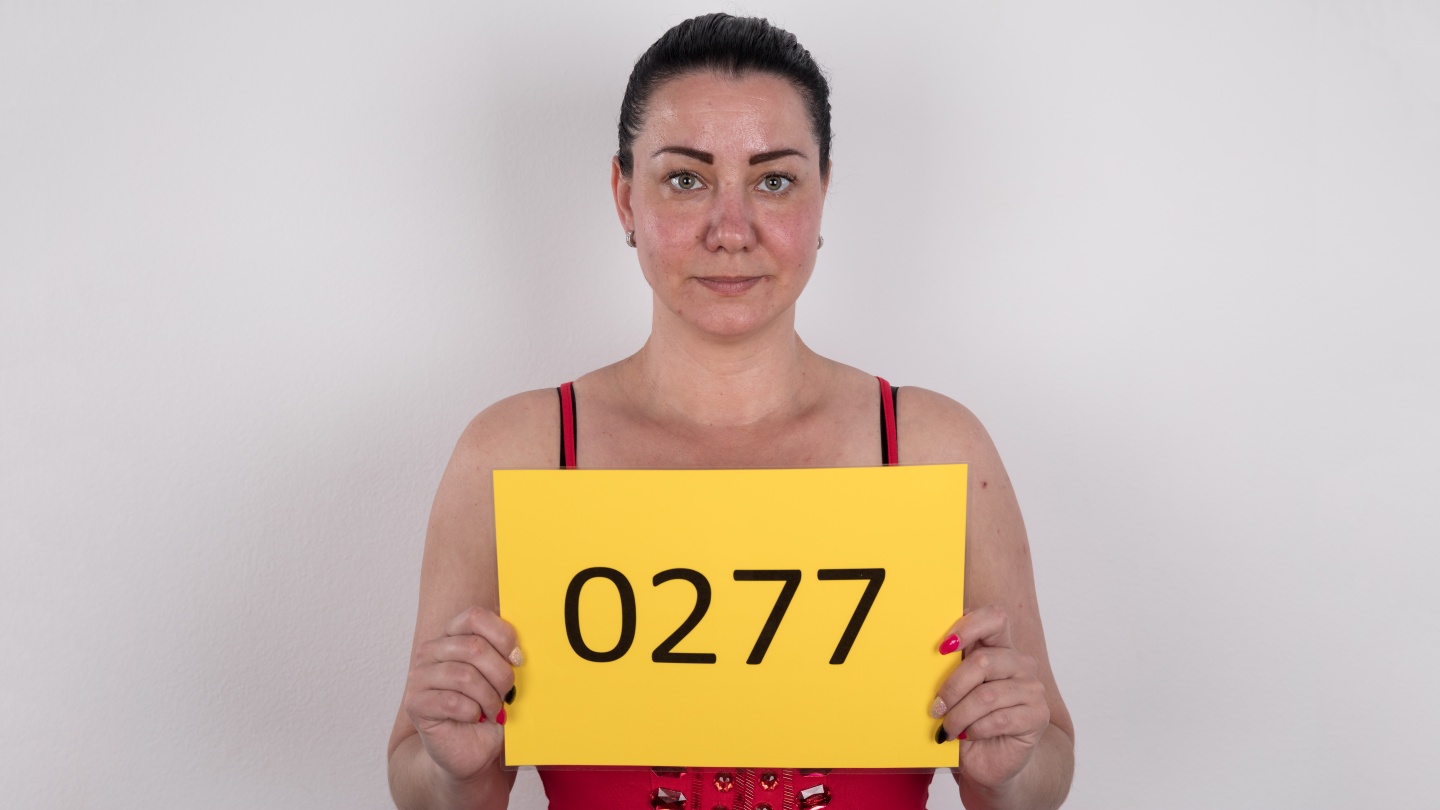 Zuzana (35)