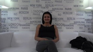 1. Download full pics of Tereza (18) from czechcasting.com