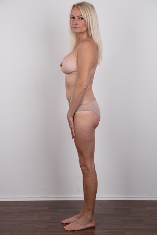 10. Download full pics of model Milena (43) from czechcasting.com