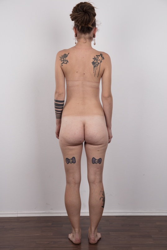 16. Download full pics of Petra (30) from czechcasting.com