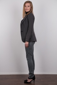 3. Download full pics of Lenka (30) from czechcasting.com