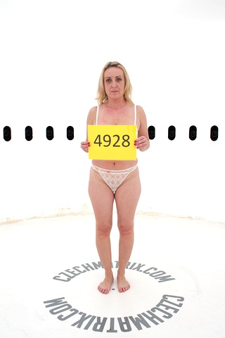 Czech Casting: Gerlinda (43) 360°