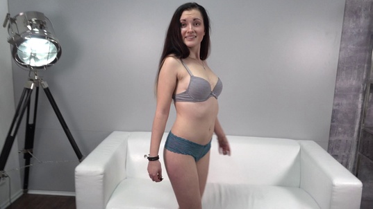 4. Download full pics of Petra (18) from czechcasting.com