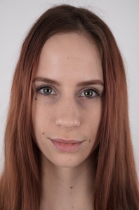 1. Download full pics of Barbora (22) from czechcasting.com