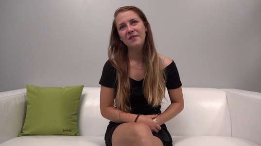 1. Download full pics of Lucie (18) from czechcasting.com