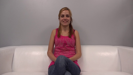 1. Download full pics of Lenka (30) from czechcasting.com