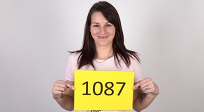 Czech Casting: Vendula (27)