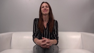 1. Download full pics of Sarka (25) from czechcasting.com