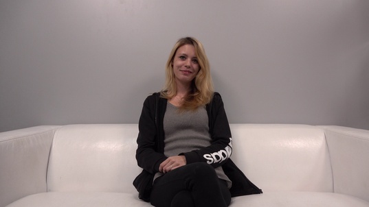 1. Download full pics of Nikola (19) from czechcasting.com