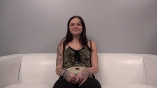 1. Download full pics of Aneta (18) from czechcasting.com