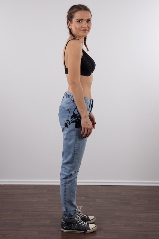 5. Download full pics of Patricie (24) from czechcasting.com