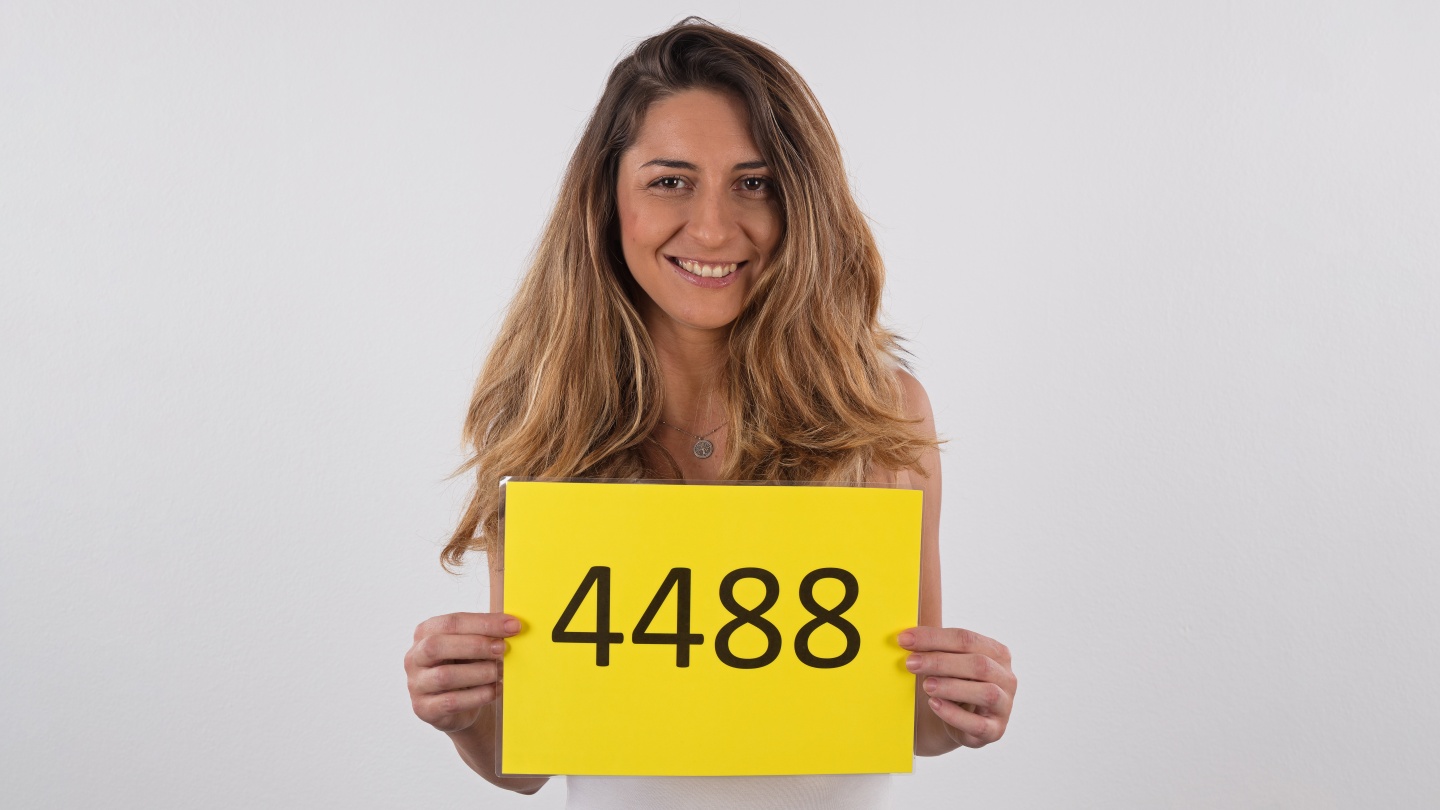 Anna (31)