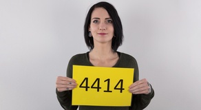 Anna (23)