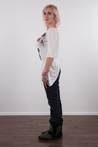 3. Download full pics of Veronika (35) from czechcasting.com