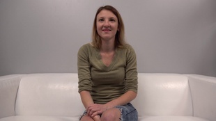 1. Download full pics of Tatana (21) from czechcasting.com