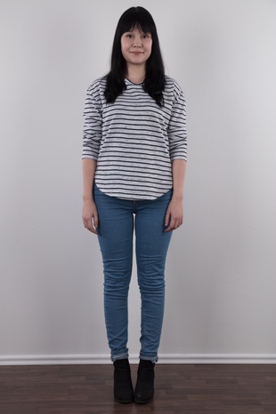 2. Download full pics of model Karolina (22) from czechcasting.com