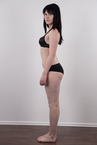 8. Download full pics of model Karolina (22) from czechcasting.com