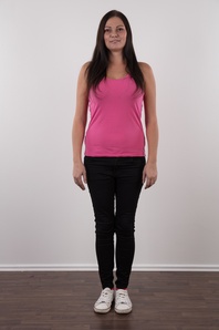 2. Download full pics of Simona (29) from czechcasting.com