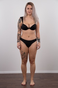 5. Download full pics of Kristyna (22) from czechcasting.com