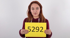 Czech Casting: Nikola (20)