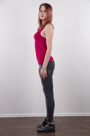4. Download full pics of model Kristyna (21) from czechcasting.com