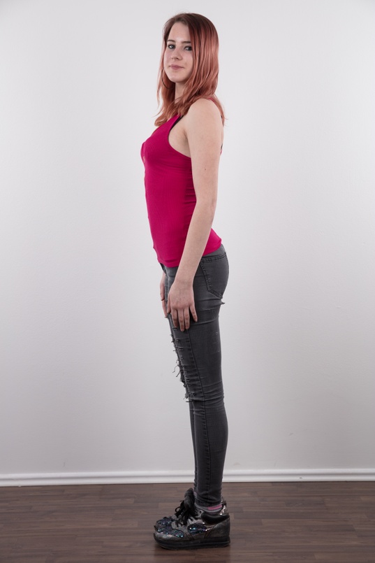 4. Download full pics of Kristyna (21) from czechcasting.com