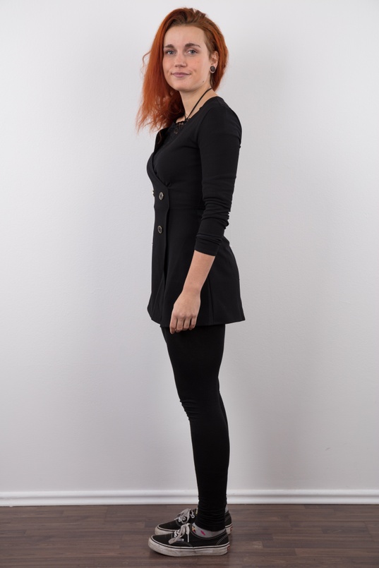 3. Download full pics of Katka (20) from czechcasting.com