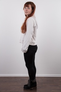 4. Download full pics of Jana (31) from czechcasting.com