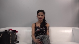 1. Download full pics of Sandra (21) from czechcasting.com